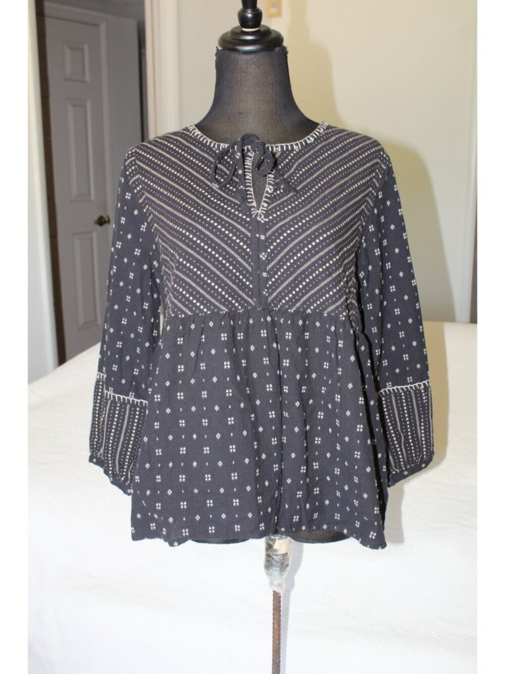 Pure Jill Embroidery Boho Blouse Size M Long Sleeves Top Summer Beachy Travel